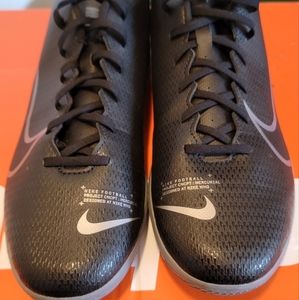 Nike Mercurial Turf Shoes Size 12